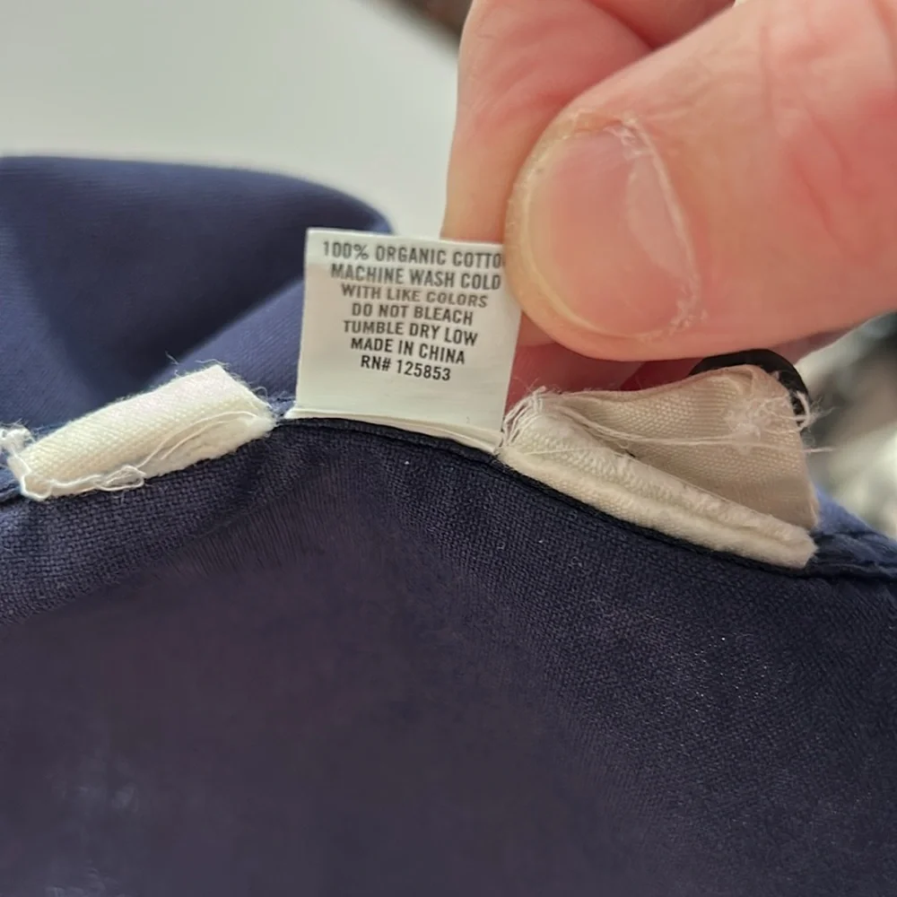 Taylor Stitch Blue Button Down 40 - Picture 4 of 4